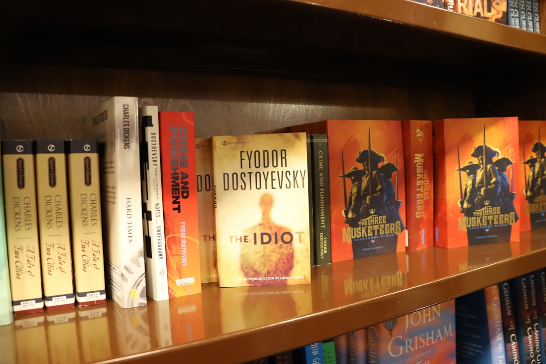 Klasyka literatury w nowoczesnych zbiorach – seria wydawnictwa Antyk