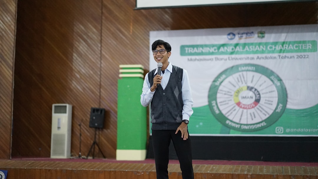 Edukacja ekologiczna w bibliotece – atlasy i książki przyrodnicze