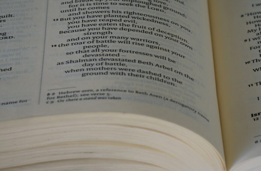 Katalog rzeczowy – praca z młodzieżą i studentami